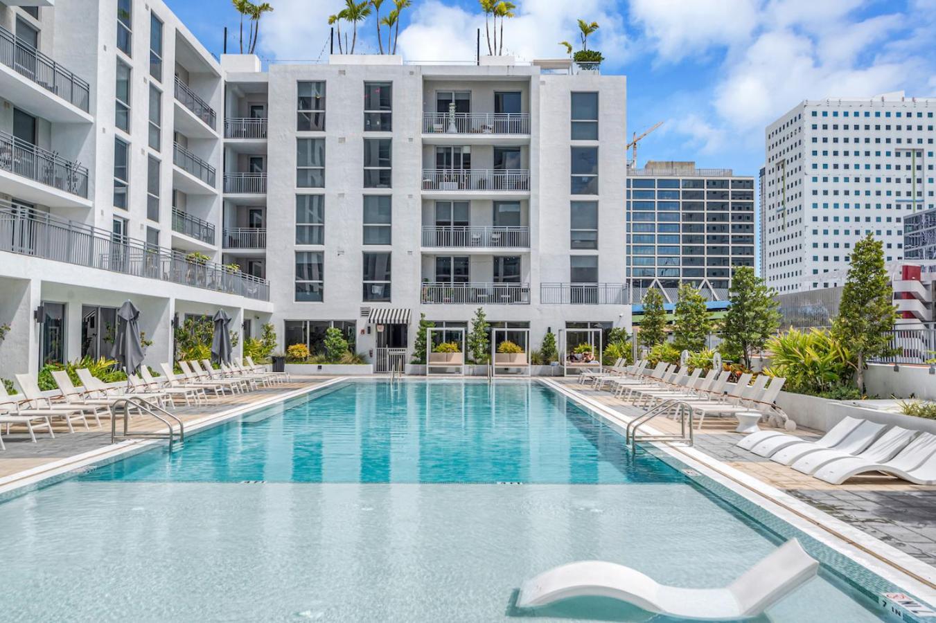 Appartamento Beautiful Unit In Downtown Miami With Free Parking Esterno foto
