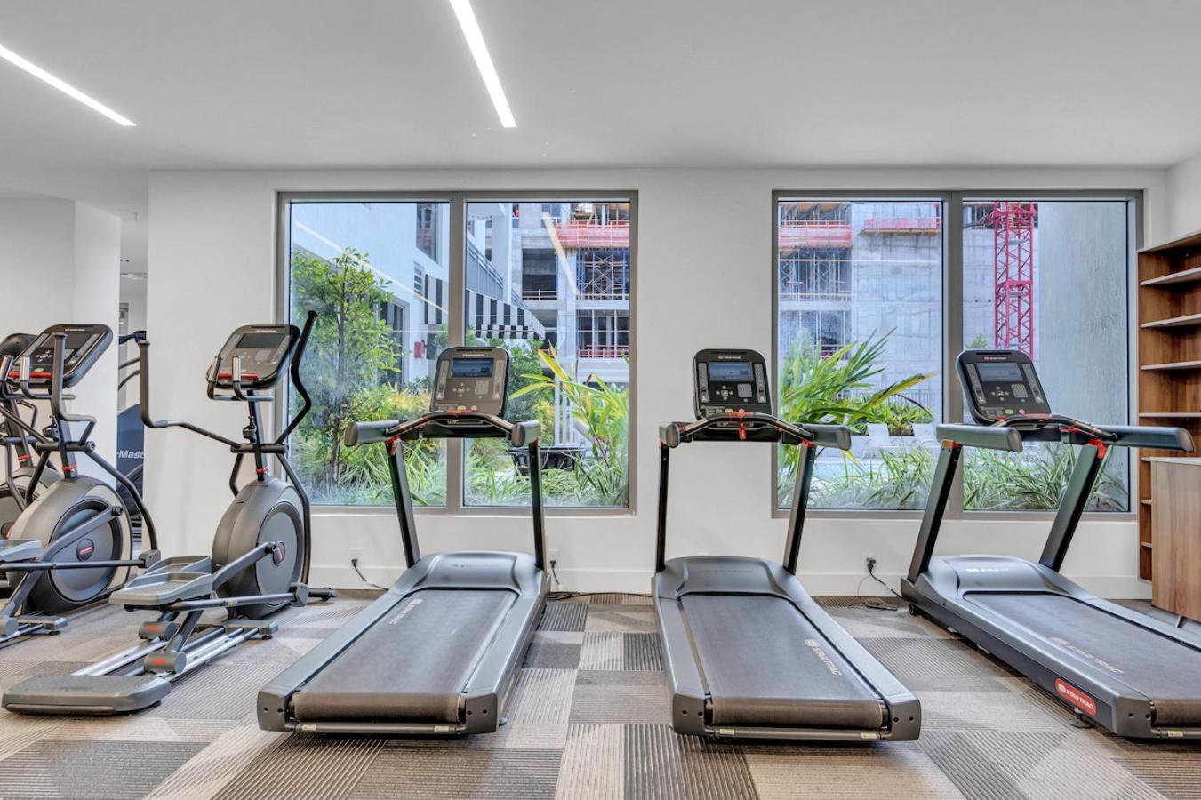 Appartamento Beautiful Unit In Downtown Miami With Free Parking Esterno foto
