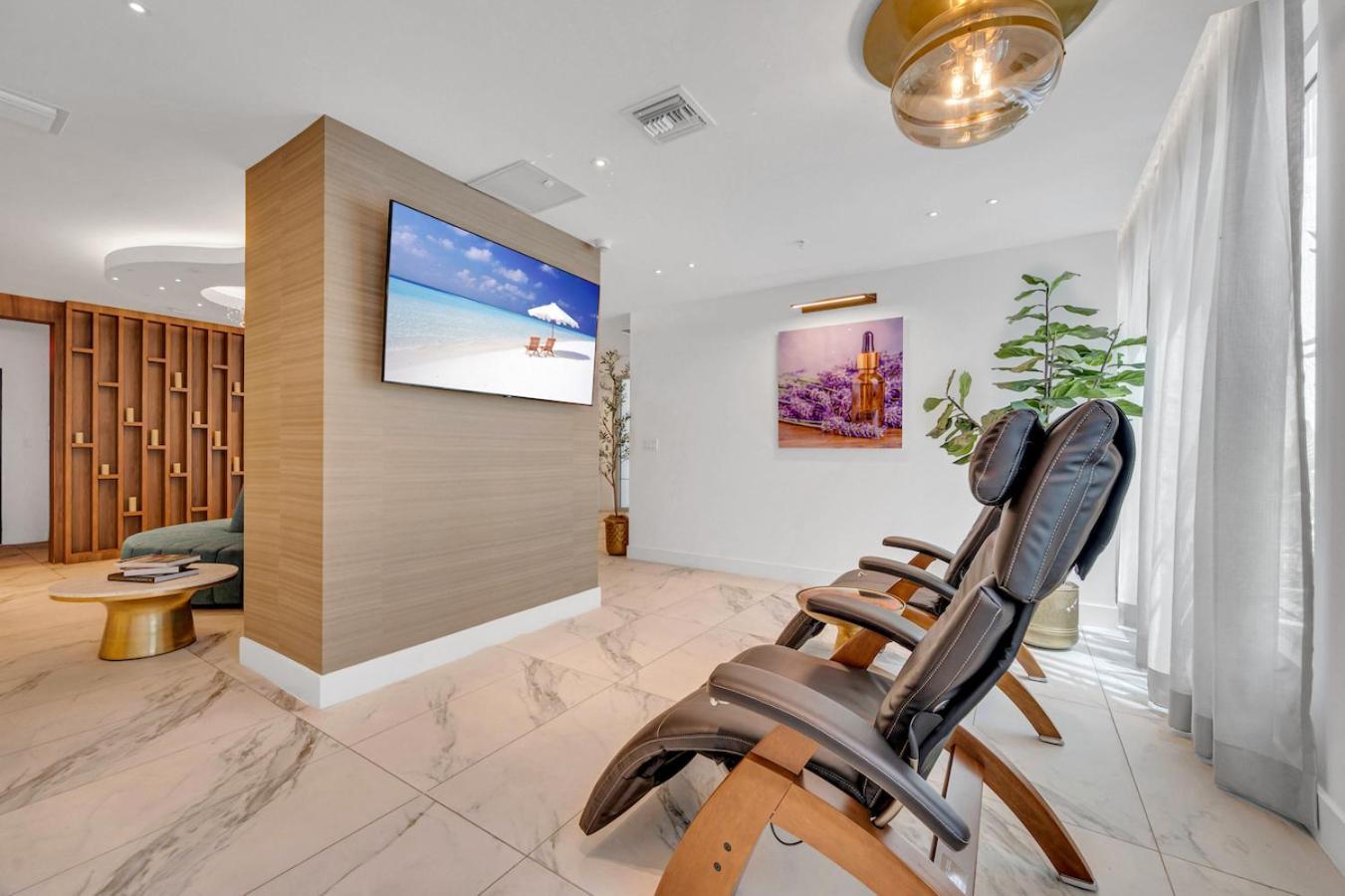 Appartamento Beautiful Unit In Downtown Miami With Free Parking Esterno foto