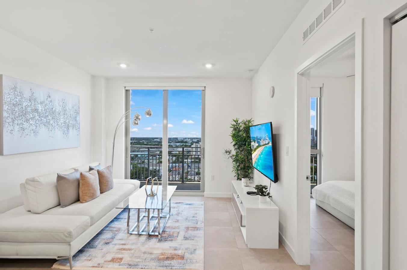 Appartamento Beautiful Unit In Downtown Miami With Free Parking Esterno foto