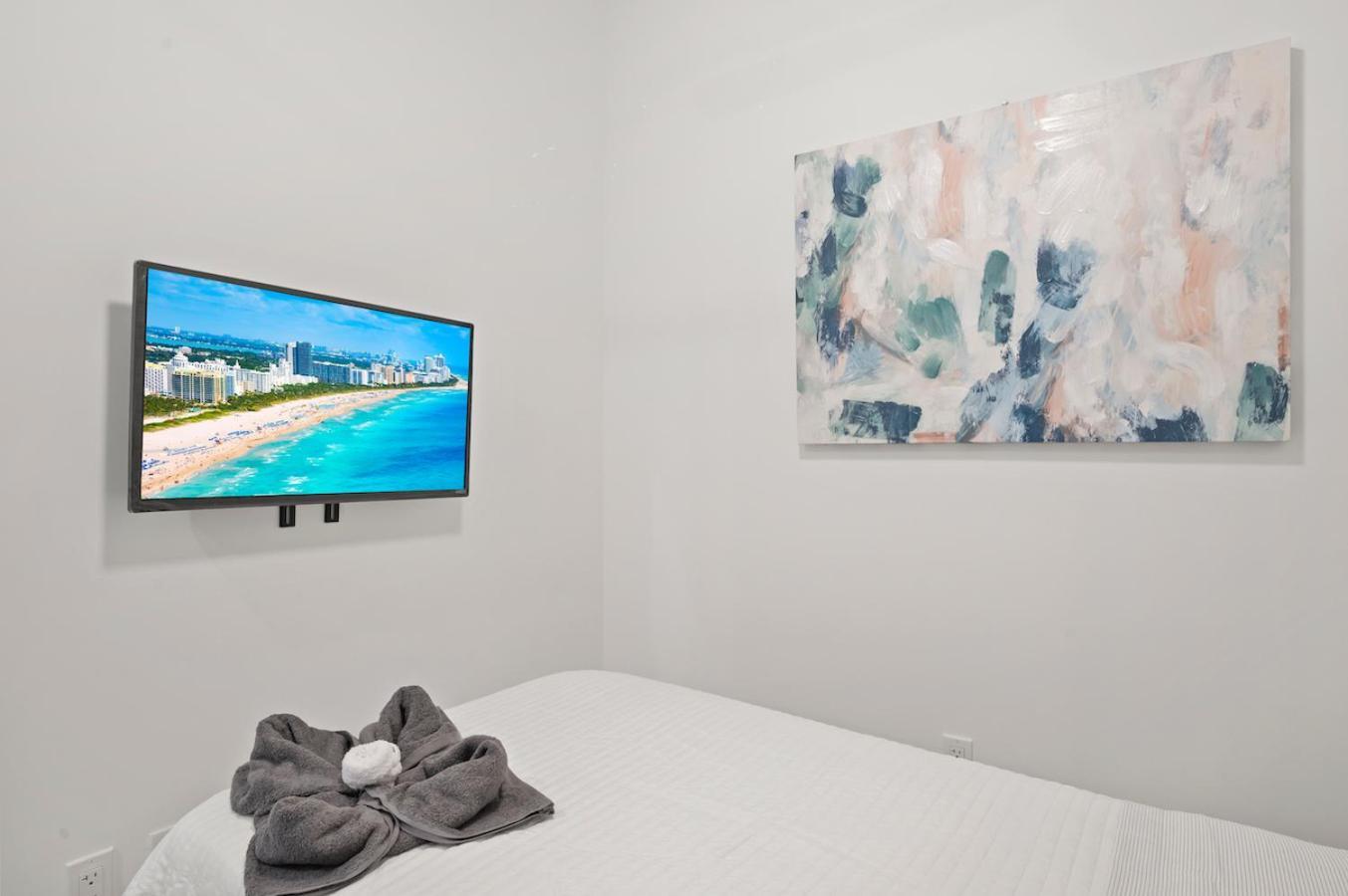 Appartamento Beautiful Unit In Downtown Miami With Free Parking Esterno foto